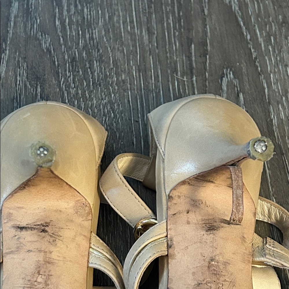 Coach “Blake” Women's Metallic Gold Chain Heels size 8.5 - Picture 7 of 10